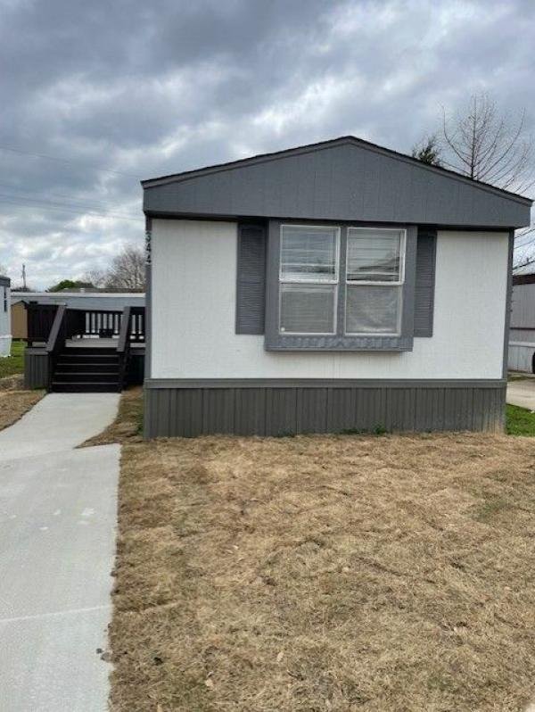 2000 Clayton Homes Inc Mobile Home For Sale