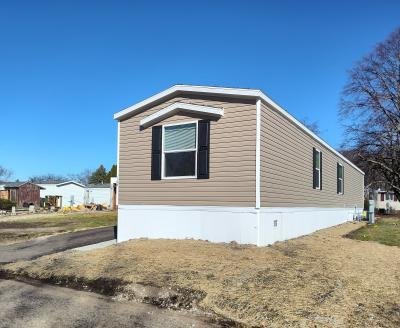 Mobile Home at 6219 Us Hwy 51 South, Site # 164 Janesville, WI 53546