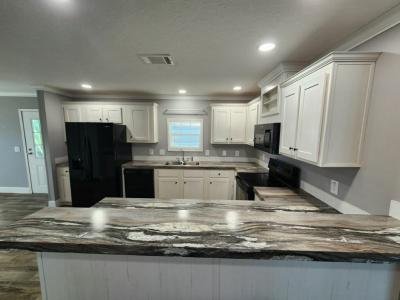 Mobile Home at 156 Boxmeer Dr North Fort Myers, FL 33903