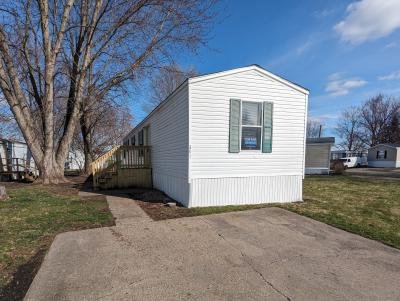Mobile Home at 341 Country Elms Est. Galesburg, IL 61401