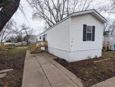 Mobile Home at 324 Country Elms Est. Galesburg, IL 61401