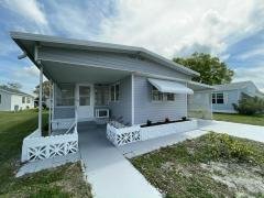 Photo 3 of 20 of home located at 4112 Edam Street Sarasota, FL 34234