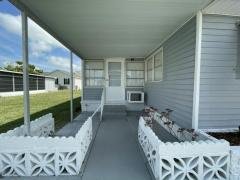 Photo 4 of 20 of home located at 4112 Edam Street Sarasota, FL 34234