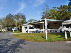 Photo 2 of 40 of home located at 6015 Oakmont Ave Ocala, FL 34472