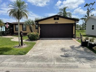 Mobile Home at 524 Catalina Dr North Fort Myers, FL 33903