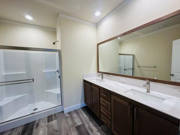 2023 Skyline V32906 Mobile Home