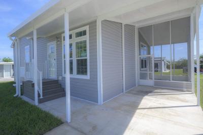Photo 5 of 17 of home located at 25501 Trost Blvd. 06-02 Bonita Springs, FL 34135