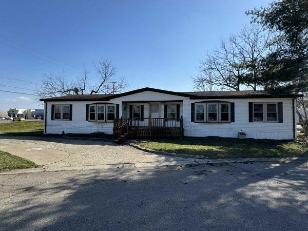 1988 Schult Lynnbrook Manufactured Home