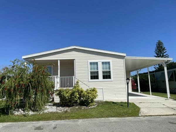 Photo 1 of 2 of home located at 302 Heritage Blvd Vero Beach, FL 32966