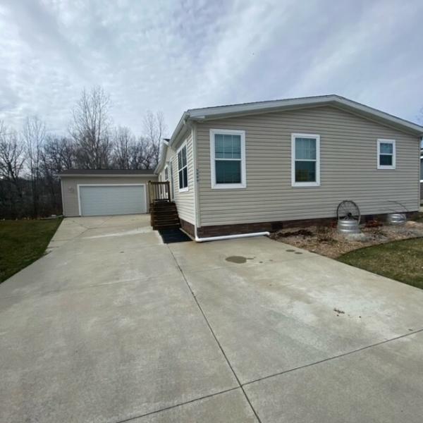 3800 Emerald Park Dr. Milford, MI MHVillage