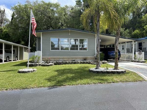 Photo 1 of 2 of home located at 4722 Flamingo Dr Zephyrhills, FL 33541
