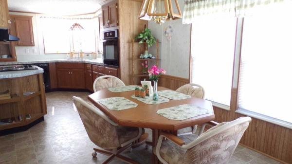 1992 PH Manufactured Home