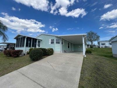 Mobile Home at 725 Sutton St Lady Lake, FL 32159