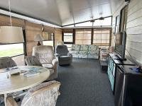 1986 Sout Manufactured Home