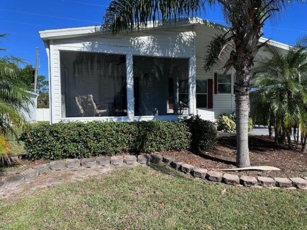 Photo 1 of 2 of home located at 445 Kingslake Drive Debary, FL 32713