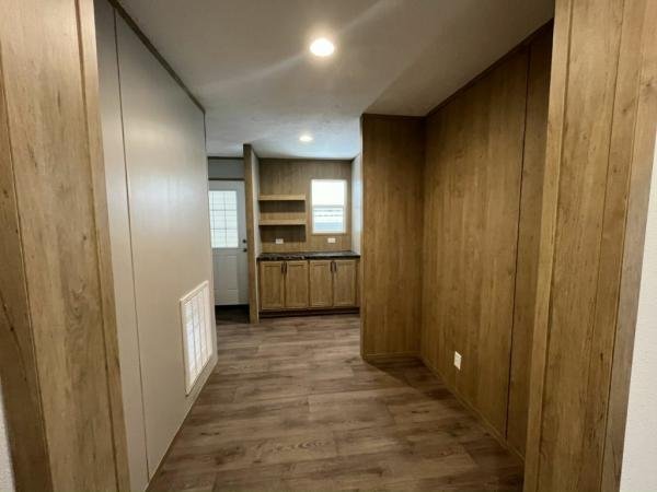 2022 Clayton - Waycross Pinecrest Mobile Home