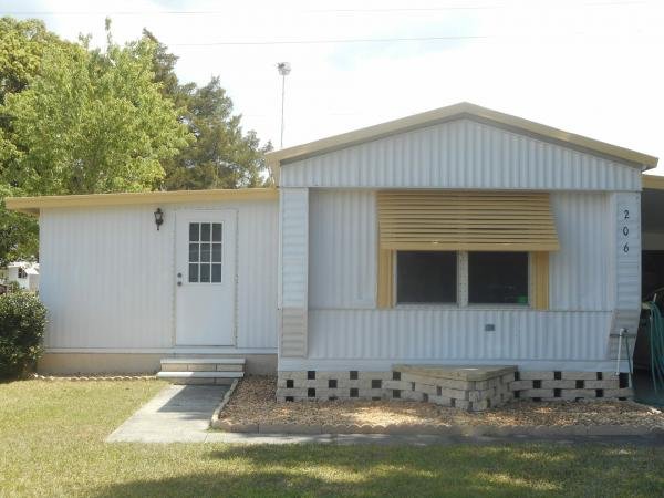 Photo 1 of 2 of home located at 206 Iris Drive Fruitland Park, FL 34731