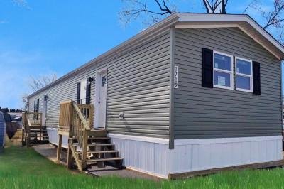 Mobile Home at 1719 Southshore Drive, Lot 225 Findlay Ohio 45840 Findlay, OH 45840