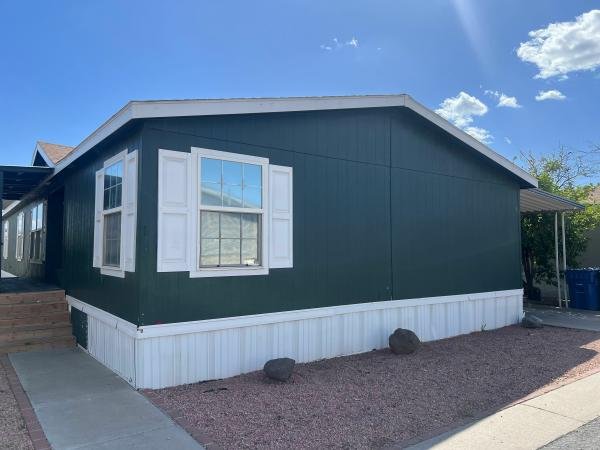 2000 Clayton Homes Inc Mobile Home For Rent