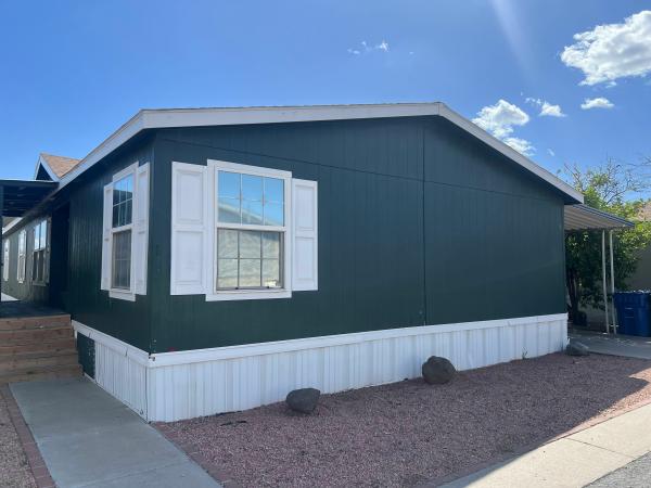 2000 Clayton Homes Inc Mobile Home For Sale