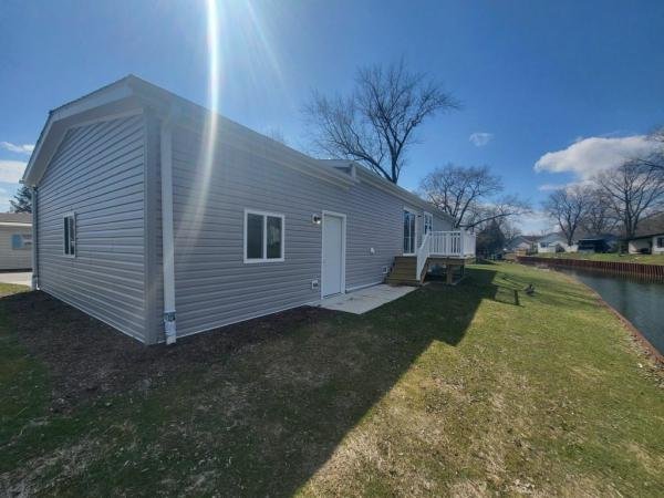 2023 Clayton - Middlebury 4828-MS007 Mobile Home
