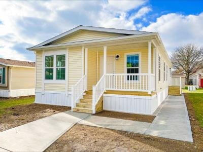 Mobile Home at 137 C St. SW Navarre, OH 44662