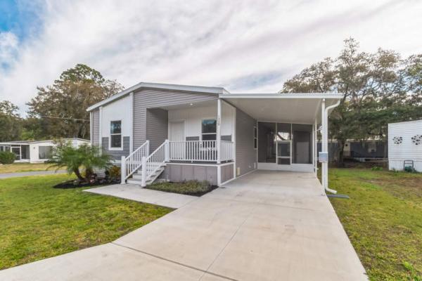 Photo 1 of 2 of home located at 1339 Margaret Avenue Leesburg, FL 34748
