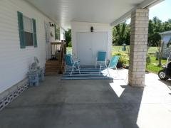 Photo 2 of 15 of home located at 255 Lynhurst Dr Auburndale, FL 33823