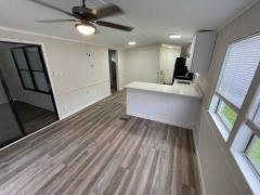 Photo 4 of 17 of home located at 1118 Rainbow Cir Eustis, FL 32726