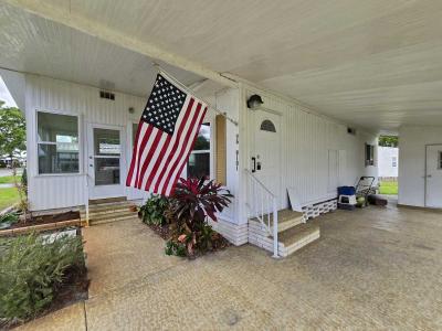 Photo 2 of 8 of home located at 96 Rigi Slope Winter Haven, FL 33881