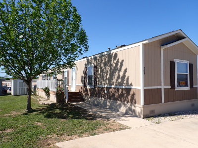 Mobile Home at 7460 Kitty Hawk Road Site 309 Converse, TX 78109