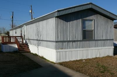 Mobile Home at 14311 Skyfrost Dr Lot #210 Dallas, TX 75253