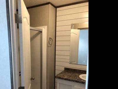 Mobile Home at 11732 N Bellefontaine Avenue Kansas City, MO 64156