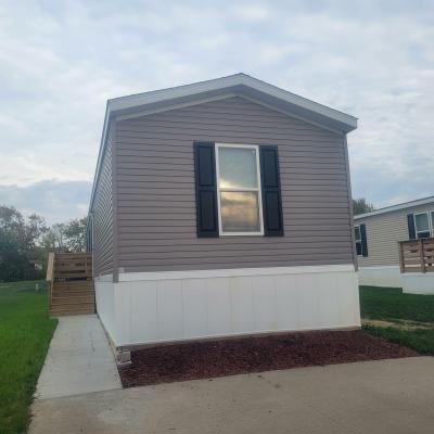 Mobile Home at 091 Golfview Court #091 North Liberty, IA 52317