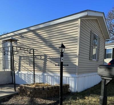 Mobile Home at 76 E Us Highway 6 Lot 19 Valparaiso, IN 46383