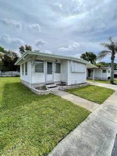 Photo 3 of 9 of home located at 5145 East Bay Dr Clearwater, FL 33764