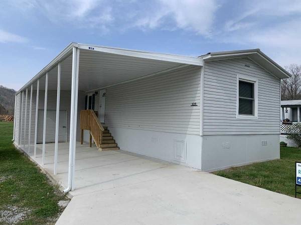 Photo 1 of 2 of home located at 125 Riverbank Run Hampton, TN 37658