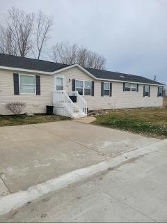 Photo 1 of 6 of home located at 203 Hunters Crossing Blvd Capac, MI 48014