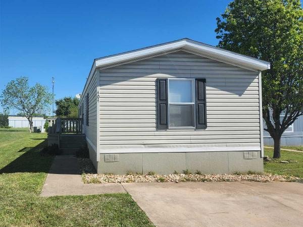 2011  Mobile Home For Sale