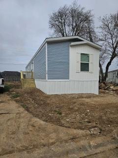 Photo 1 of 13 of home located at 16 English Village Park #129 Nixa, MO 65714