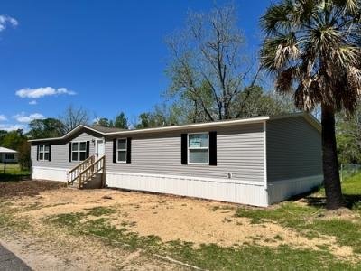 Mobile Home at 2 Walthall Ave Carson, MS 39427