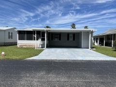 Photo 4 of 12 of home located at 3758 Glen Haven Circle Zephyrhills, FL 33541