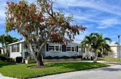 Photo 1 of 47 of home located at 924 Zacapa Venice, FL 34285