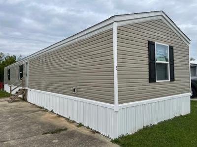Mobile Home at 6505 Nelson Rd Lot 15 Lake Charles, LA 70605