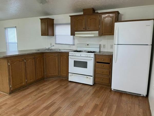 2000 Holly Park Inc Mobile Home For Sale