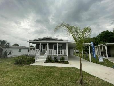 Mobile Home at 13124 Lemon Avenue Grand Island, FL 32735