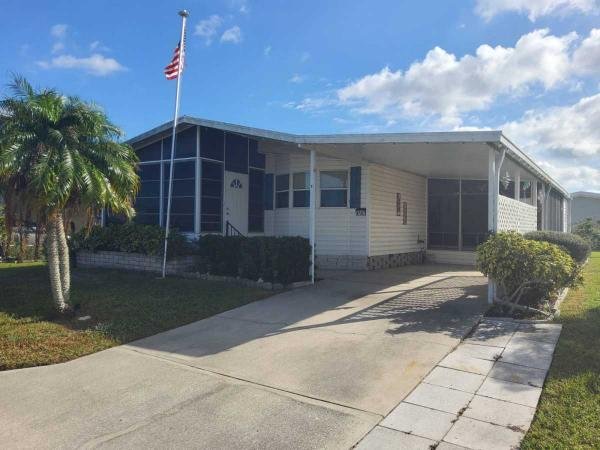 Photo 1 of 2 of home located at 8107 Lemonwood Dr. N Ellenton, FL 34222