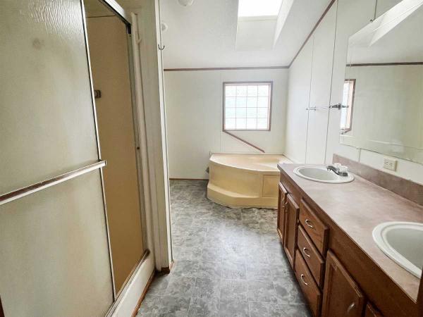 2001 Manufactured Home