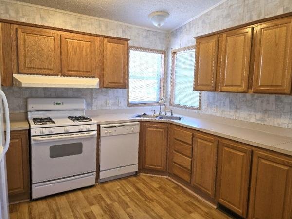 2004 Hyland Manufactured Home