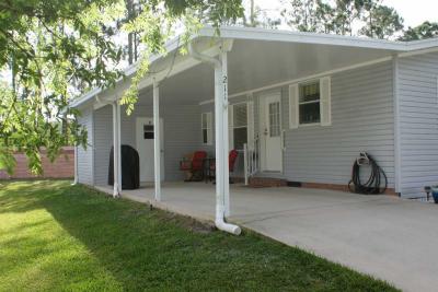 Photo 3 of 13 of home located at 211 Blue Heron Lake Circle Ormond Beach, FL 32174